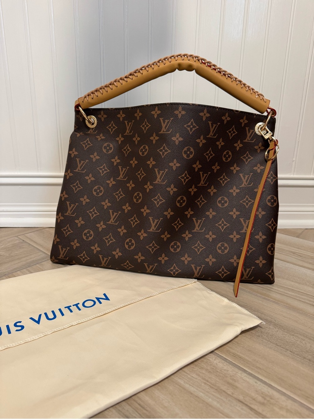 *NWOT* Designer Inspired Brown Monogram Shoulder Bag - Picture 2 of 11